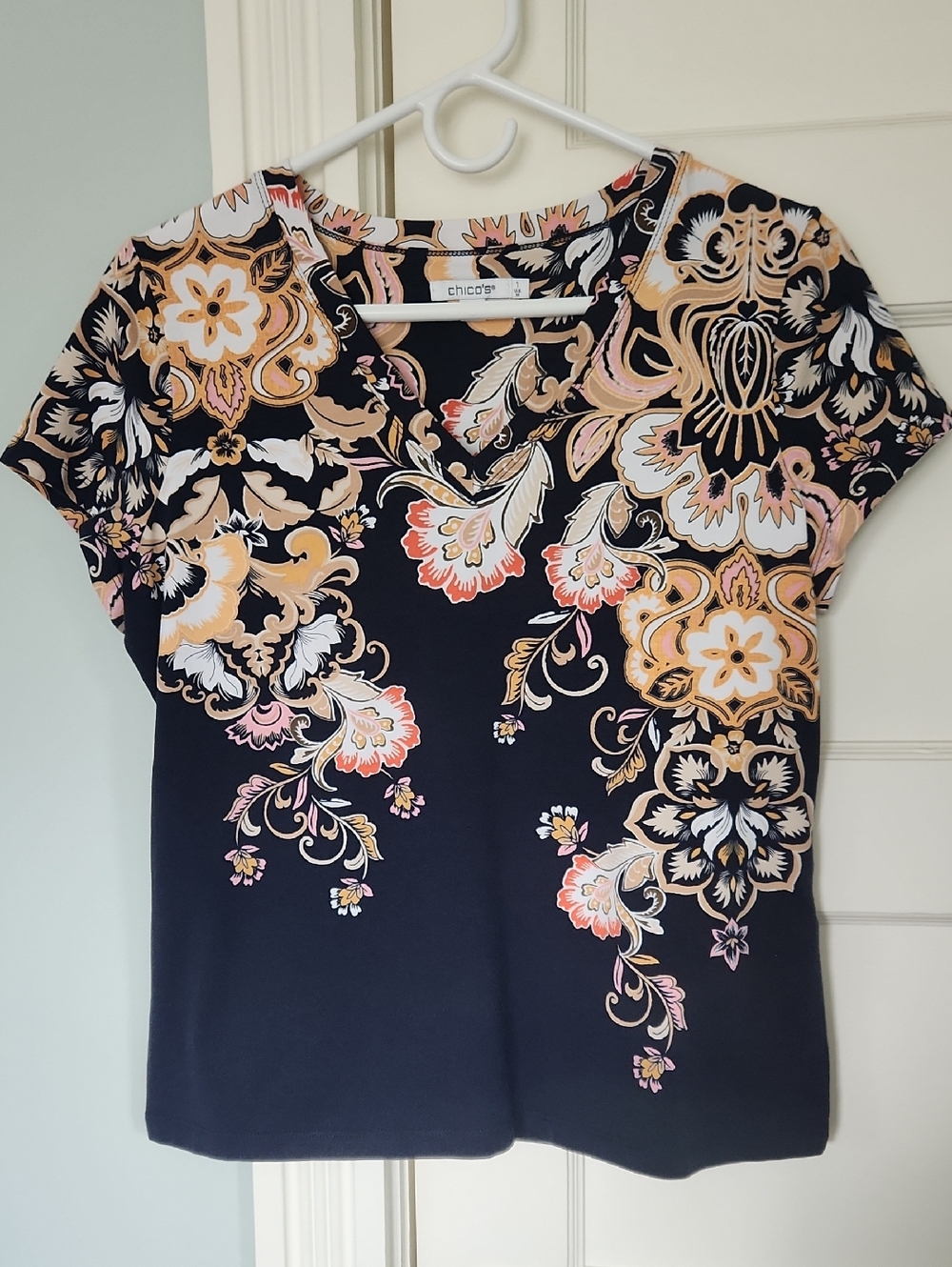 Chico's Navy Floral Short Sleeve V-Neck Top